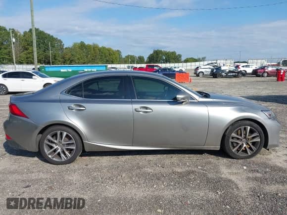 2019 Lexus IS 300 z VIN JTHBA1D26K5100793, wystawiony jako IAAI lot #43160179 z przebiegiem 96 912 mil mil oraz . Historia ofert i sprzedaży dostępna na DreamBid. Obrazek 13.