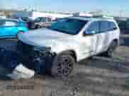 2017 Jeep Grand Cherokee Limited z VIN 1C4RJFBT5HC769196, wystawiony jako IAAI lot #41829930 z przebiegiem 88 162 mil mil oraz . Historia ofert i sprzedaży dostępna na DreamBid. Obrazek 17.