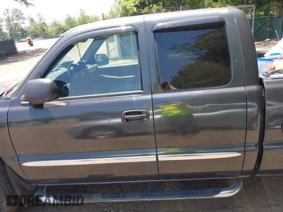 2003 GMC Sierra 1500 SLT с VIN 2GTEK19T531412099, выставлен на аукционе IAAI как лот 42539129 с пробегом 240 815 миль миль и . История ставок и продаж доступна на DreamBid. Изображение 13.