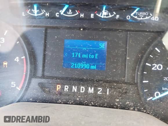 2018 Ford F-250 XL with VIN 1FT7X2BT7JEC25498, listed as a IAAI auction lot 43424210 with 210,990 mi miles and . Bid and sale history available at DreamBid. Image 16.