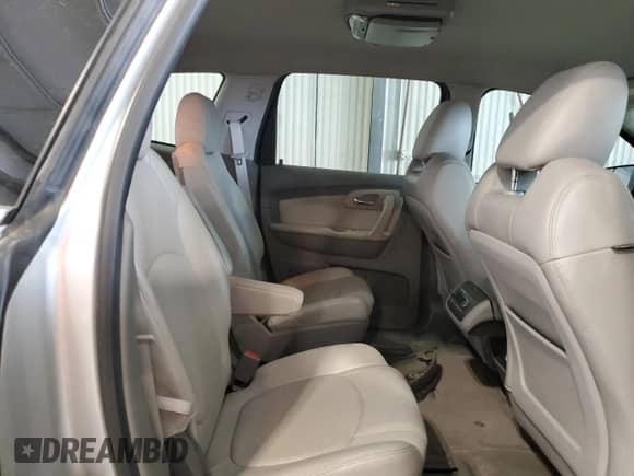 2011 Chevrolet Traverse 2LT z VIN 1GNKRJED2BJ410139, wystawiony jako Copart lot #85879085 z przebiegiem 183 266 mil mil oraz Szkoda całkowita • Salvage title. Historia ofert i sprzedaży dostępna na DreamBid. Obrazek 11.