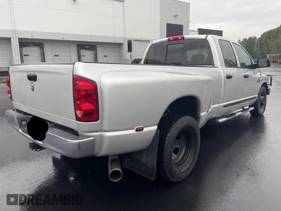 2007 Dodge RAM z VIN 3D7ML48A37G793593, wystawiony jako Copart lot #57533505 z przebiegiem 273 103 mil mil oraz Czysty tytuł • Clean title. Historia ofert i sprzedaży dostępna na DreamBid. Obrazek 4.