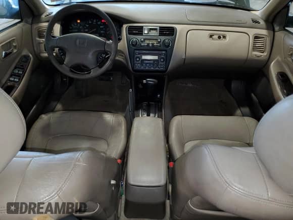 2001 Honda Accord EX z VIN 1HGCG16591A069137, wystawiony jako Copart lot #84871195 z przebiegiem 236 991 mil mil oraz Szkoda całkowita • Salvage title. Historia ofert i sprzedaży dostępna na DreamBid. Obrazek 8.