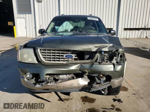 2004 Ford Explorer Eddie Bauer with VIN 1FMZU64K44UA81041, listed as a Copart auction lot 84689544 with 207,572 mi miles and Salvage title. Bid and sale history available at DreamBid. Image 5.