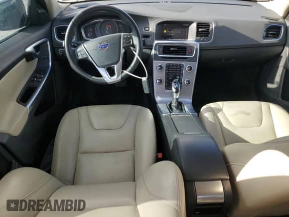 2017 Volvo S60 Inscription with VIN LYV402HK8HB195198, listed as a Copart auction lot 86062435 with 69,737 mi miles and Salvage title. Bid and sale history available at DreamBid. Image 8.