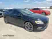 2018 Volvo S60 Dynamic с VIN YV126MFL9J2451122, выставлен на аукционе Copart как лот 71909805 с пробегом 96 784 миль миль и Списание • Salvage title. История ставок и продаж доступна на DreamBid. Изображение 4.
