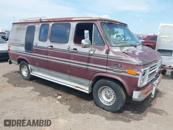 1988 Chevrolet Chevy Van с VIN 1GBEG25K9J7110808, выставлен на аукционе IAAI как лот 42335401 с пробегом 26 780 миль миль и . История ставок и продаж доступна на DreamBid. Изображение 1.