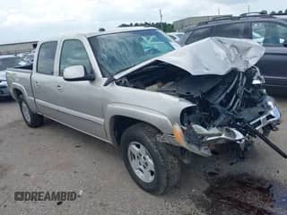 2005 GMC Sierra 1500 SLE with VIN 2GTEK13T251149615, listed as a IAAI auction lot 42646721 with 155,349 mi miles and . Bid and sale history available at DreamBid. Image 1.