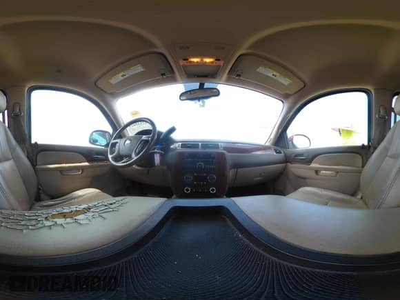 2010 Chevrolet Suburban LT z VIN 1GNUCJE03AR267838, wystawiony jako IAAI lot #42535623 z przebiegiem 265 769 mil mil oraz . Historia ofert i sprzedaży dostępna na DreamBid. Obrazek 21.