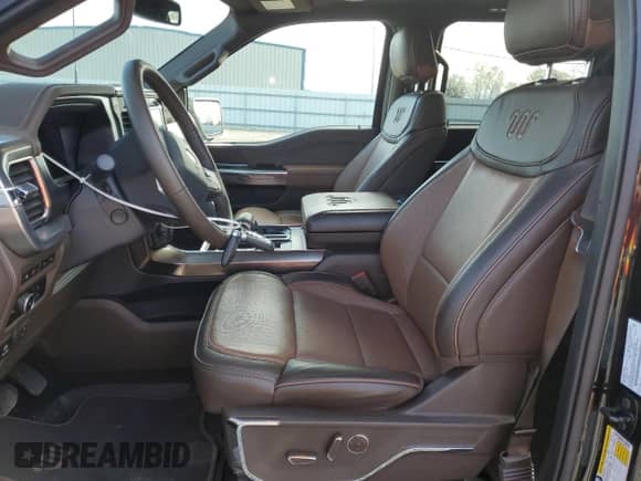 2024 Ford F-150 King Ranch z VIN 1FTFW6L83RFB13271, wystawiony jako Copart lot #85438014 z przebiegiem 8 701 mil mil oraz Szkoda całkowita • Salvage title. Historia ofert i sprzedaży dostępna na DreamBid. Obrazek 7.