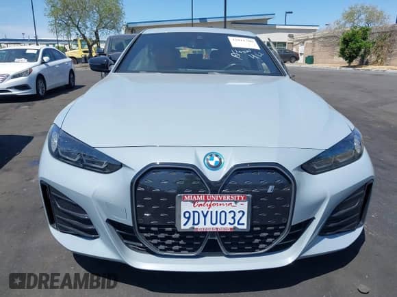 2023 BMW i4 eDrive40 with VIN WBY73AW09PFN59684, listed as a IAAI auction lot 42011700 with 16,950 mi miles and . Bid and sale history available at DreamBid. Image 12.
