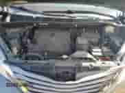 2012 Toyota Sienna XLE z VIN 5TDDK3DC2CS042995, wystawiony jako Copart lot #81154875 z przebiegiem 241 918 mil mil oraz Czysty tytuł • Clean title. Historia ofert i sprzedaży dostępna na DreamBid. Obrazek 12.