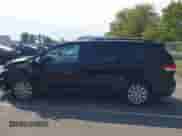 2013 Toyota Sienna XLE с VIN 5TDDK3DC2DS058664, выставлен на аукционе IAAI как лот 43281359 с пробегом 140 954 миль миль и . История ставок и продаж доступна на DreamBid. Изображение 14.