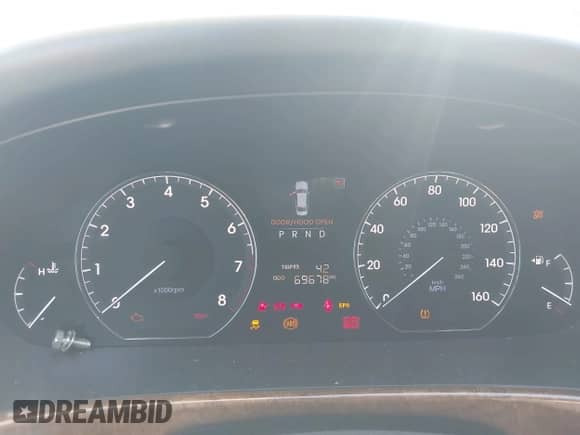 2011 Hyundai Equus Ultimate с VIN KMHGH4JF9BU041669, выставлен на аукционе IAAI как лот 43448787 с пробегом 69 678 миль миль и . История ставок и продаж доступна на DreamBid. Изображение 7.