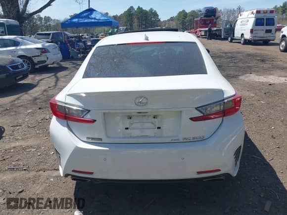 2016 Lexus RC 300 F Sport z VIN JTHSM5BC1G5001154, wystawiony jako IAAI lot #42088936 z przebiegiem 77 476 mil mil oraz . Historia ofert i sprzedaży dostępna na DreamBid. Obrazek 16.