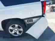 2017 Chevrolet Suburban LT z VIN 1GNSCHKC0HR252447, wystawiony jako IAAI lot #42233524 z przebiegiem Nie podano mil oraz . Historia ofert i sprzedaży dostępna na DreamBid. Obrazek 19.