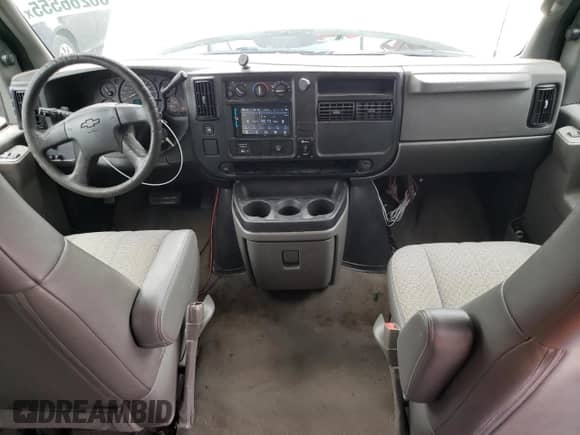 2007 Chevrolet Express Passenger with VIN 1GAHG39U571249655, listed as a Copart auction lot 86266555 with 248,724 mi miles and Clean title. Bid and sale history available at DreamBid. Image 8.
