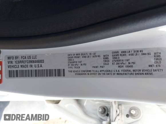 2022 Ram 1500 Big Horn z VIN 1C6RREFG9NN446003, wystawiony jako IAAI lot #42599070 z przebiegiem 61 974 mil mil oraz . Historia ofert i sprzedaży dostępna na DreamBid. Obrazek 9.