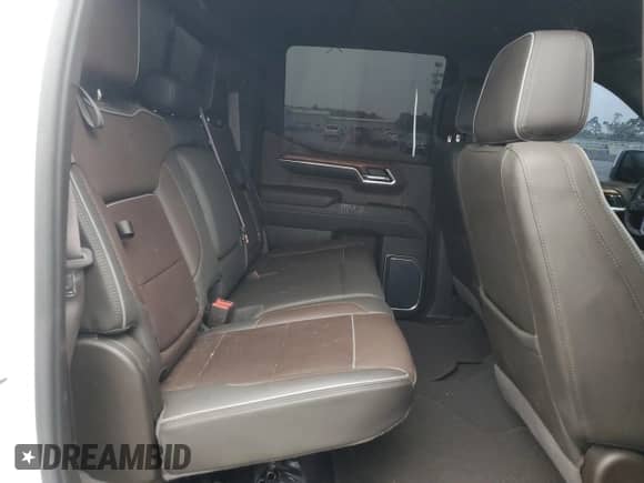 2023 GMC Sierra 1500 Denali z VIN 1GTUUGED8PZ115395, wystawiony jako Copart lot #71721435 z przebiegiem 46 201 mil mil oraz Szkoda całkowita • Salvage title. Historia ofert i sprzedaży dostępna na DreamBid. Obrazek 10.