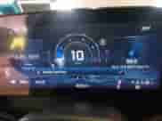 2024 Chevrolet Traverse AWD Z71 z VIN 1GNEVJKS7RJ198778, wystawiony jako IAAI lot #41729998 z przebiegiem 8 051 mil mil oraz . Historia ofert i sprzedaży dostępna na DreamBid. Obrazek 7.