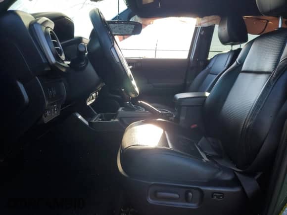 2020 Toyota Tacoma SR5 with VIN 5TFCZ5AN8LX240726, listed as a Copart auction lot 80963195 with 125,228 mi miles and Salvage title. Bid and sale history available at DreamBid. Image 7.