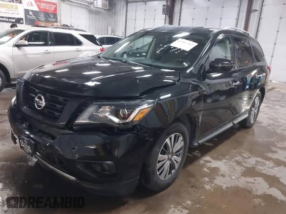 2019 Nissan Pathfinder SV with VIN 5N1DR2MM5KC622803, listed as a IAAI auction lot 41987702 with 73,012 mi miles and . Bid and sale history available at DreamBid. Image 2.