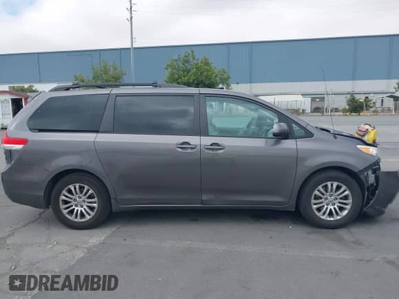 2012 Toyota Sienna XLE AAS with VIN 5TDYK3DC3CS185326, listed as a IAAI auction lot 42576736 with 189,134 mi miles and . Bid and sale history available at DreamBid. Image 13.