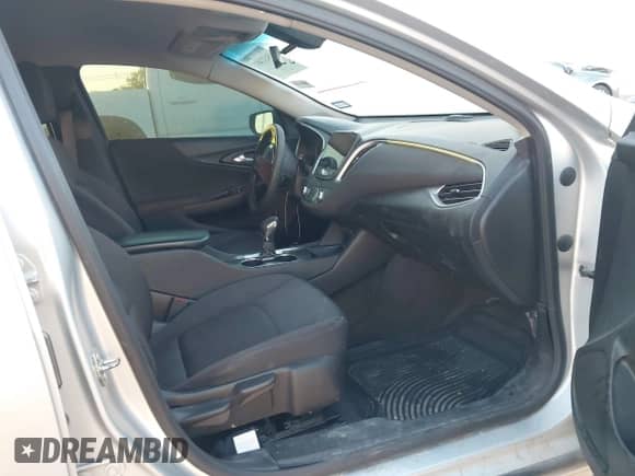 2022 Chevrolet Malibu LT с VIN 1G1ZD5ST9NF126029, выставлен на аукционе IAAI как лот 43432401 с пробегом 106 639 миль миль и . История ставок и продаж доступна на DreamBid. Изображение 5.