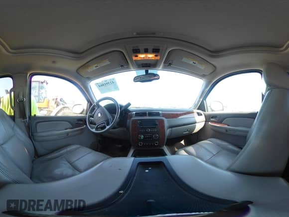 2007 Chevrolet Suburban LT с VIN 3GNFK16397G116032, выставлен на аукционе IAAI как лот 42391864 с пробегом 226 280 миль миль и . История ставок и продаж доступна на DreamBid. Изображение 18.