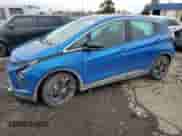 2023 Chevrolet Bolt EV 2LT z VIN 1G1FX6S07P4155789, wystawiony jako Copart lot #69790773 z przebiegiem 5 305 mil mil oraz . Historia ofert i sprzedaży dostępna na DreamBid. Obrazek 1.