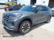 2025 Ford Explorer Platinum с VIN 1FMUK8HH4SGB61154, выставлен на аукционе IAAI как лот 42826508 с пробегом Не указан миль и . История ставок и продаж доступна на DreamBid. Изображение 16.