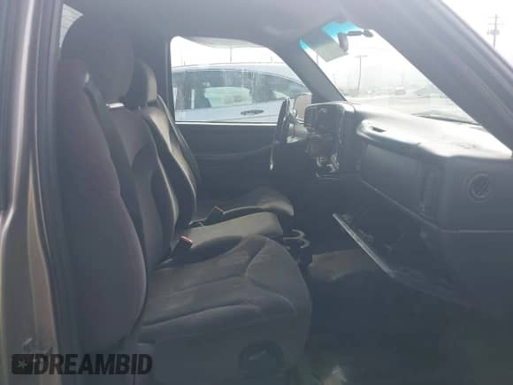 2002 GMC Sierra 1500 SLE with VIN 1GTEC14V72Z189141, listed as a IAAI auction lot 42174430 with 259,771 mi miles and . Bid and sale history available at DreamBid. Image 5.