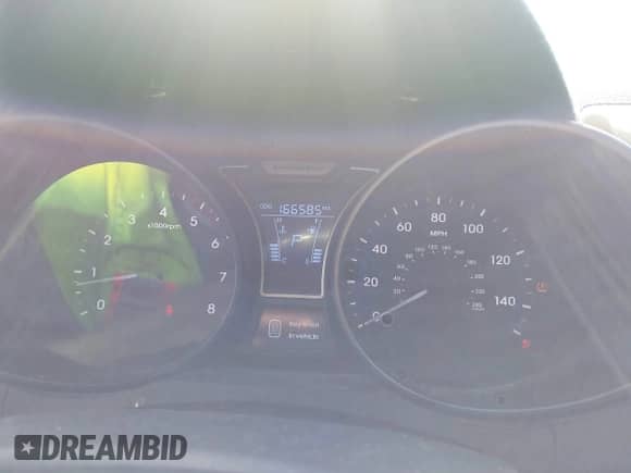 2013 Hyundai Veloster Turbo с VIN KMHTC6AE2DU164913, выставлен на аукционе IAAI как лот 43360263 с пробегом 166 585 миль миль и . История ставок и продаж доступна на DreamBid. Изображение 7.