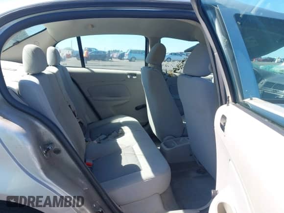 2009 Chevrolet Cobalt LS с VIN 1G1AK58H697234646, выставлен на аукционе IAAI как лот 43108379 с пробегом 242 883 миль миль и . История ставок и продаж доступна на DreamBid. Изображение 8.