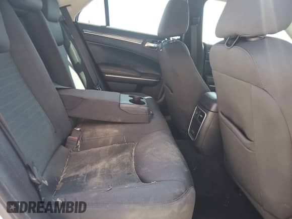 2021 Chrysler 300 Touring с VIN 2C3CCAAG3MH654096, выставлен на аукционе Copart как лот 68979705 с пробегом Не указан миль и Списание • Salvage title. История ставок и продаж доступна на DreamBid. Изображение 10.