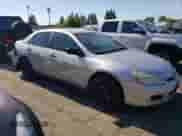 2007 Honda Accord VP с VIN 1HGCM55187A133224, выставлен на аукционе Copart как лот 81029765 с пробегом 182 788 миль миль и Списание • Salvage title. История ставок и продаж доступна на DreamBid. Изображение 4.