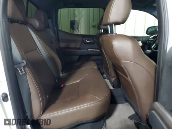 2021 Toyota Tacoma Limited with VIN 3TYGZ5AN1MT044009, listed as a Copart auction lot 58274395 with 44,545 mi miles and Salvage title. Bid and sale history available at DreamBid. Image 10.