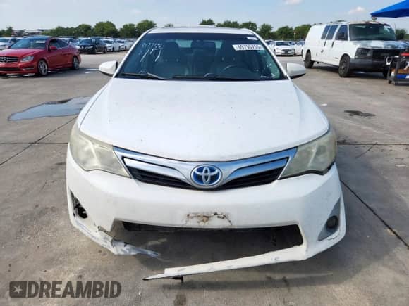 2012 Toyota Camry XLE with VIN 4T1BD1FK0CU037585, listed as a Copart auction lot 69795755 with Not provided miles and Clean title. Bid and sale history available at DreamBid. Image 5.