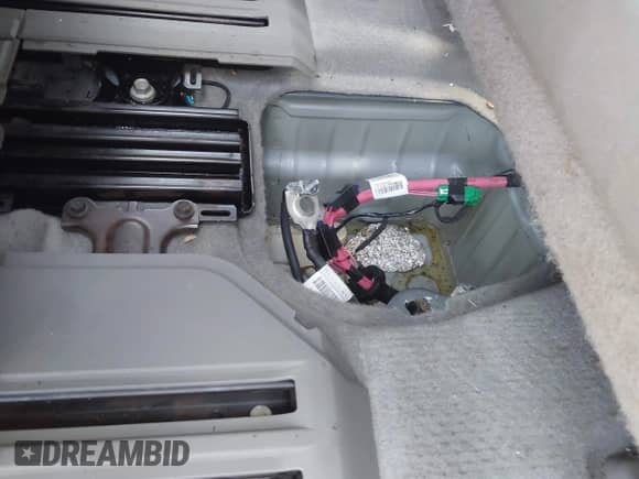 2016 Chevrolet Traverse LS z VIN 1GNKRFED3GJ290923, wystawiony jako IAAI lot #43028015 z przebiegiem 140 243 mil mil oraz . Historia ofert i sprzedaży dostępna na DreamBid. Obrazek 21.