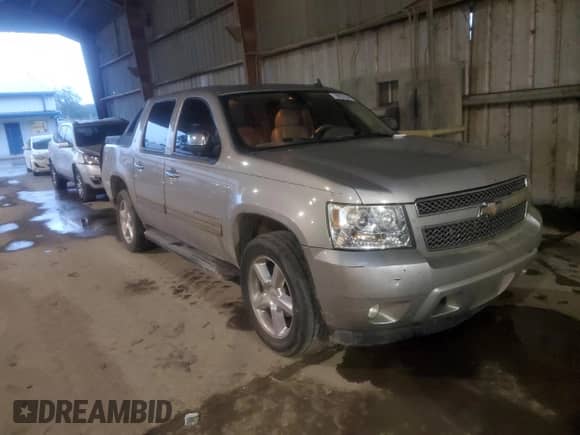 2009 Chevrolet Avalanche 2LT with VIN 3GNEC22039G248152, listed as a Copart auction lot 78653324 with 220,093 mi miles and Salvage title. Bid and sale history available at DreamBid. Image 4.
