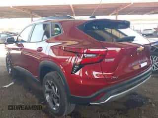 2025 Chevrolet Trax LT с VIN KL77LHEP8SC139320, выставлен на аукционе IAAI как лот 42983472 с пробегом 3 310 миль миль и . История ставок и продаж доступна на DreamBid. Изображение 3.