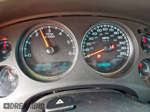 2011 Chevrolet Tahoe LTZ z VIN 1GNSCCE01BR117313, wystawiony jako Copart lot #63123425 z przebiegiem 175 182 mil mil oraz Szkoda całkowita • Salvage title. Historia ofert i sprzedaży dostępna na DreamBid. Obrazek 9.