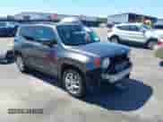 2017 Jeep Renegade Latitude z VIN ZACCJABB9HPF72060, wystawiony jako IAAI lot #43168388 z przebiegiem 54 259 mil mil oraz . Historia ofert i sprzedaży dostępna na DreamBid. Obrazek 1.