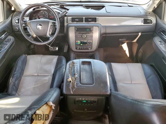 2008 Chevrolet Tahoe 1LT with VIN 1GNFC13048R275940, listed as a Copart auction lot 66004905 with 324,658 mi miles and Salvage title. Bid and sale history available at DreamBid. Image 8.