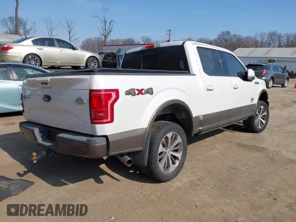 2015 Ford F-150 XLT z VIN 1FTEW1EG1FFA47818, wystawiony jako IAAI lot #41716884 z przebiegiem 113 192 mil mil oraz . Historia ofert i sprzedaży dostępna na DreamBid. Obrazek 4.