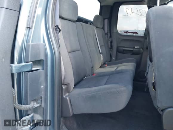 2009 GMC Sierra 1500 SLE с VIN 1GTEK29089Z108860, выставлен на аукционе IAAI как лот 43422612 с пробегом 160 810 миль миль и . История ставок и продаж доступна на DreamBid. Изображение 8.