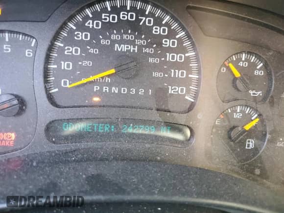 2006 Chevrolet Silverado 1500HD LT2 z VIN 1GCGK13U66F108593, wystawiony jako Copart lot #73030914 z przebiegiem 242 799 mil mil oraz Szkoda całkowita • Salvage title. Historia ofert i sprzedaży dostępna na DreamBid. Obrazek 9.