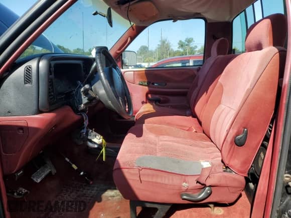 1995 Dodge 1500 с VIN 1B7HF16Z7SS374562, выставлен на аукционе Copart как лот 69308455 с пробегом 248 266 миль миль и Списание • Salvage title. История ставок и продаж доступна на DreamBid. Изображение 7.