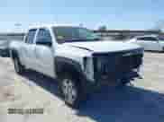2011 Chevrolet Silverado 1500 LS z VIN 3GCPKREA7BG355387, wystawiony jako IAAI lot #41854866 z przebiegiem 169 332 mil mil oraz . Historia ofert i sprzedaży dostępna na DreamBid. Obrazek 1.