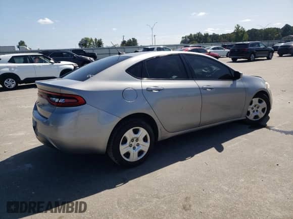 2015 Dodge Dart SE z VIN 1C3CDFAA3FD315683, wystawiony jako Copart lot #81973745 z przebiegiem 173 134 mil mil oraz Szkoda całkowita • Salvage title. Historia ofert i sprzedaży dostępna na DreamBid. Obrazek 3.